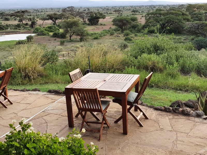 נוף ממרפסת מלון בקניה